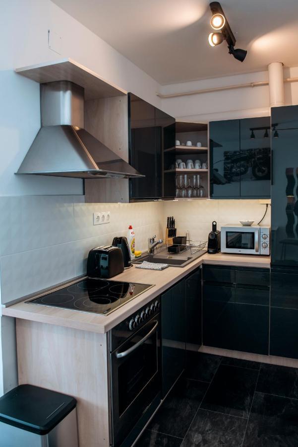 Anavrin Apartman Free Parking Apartment Beci Exterior foto