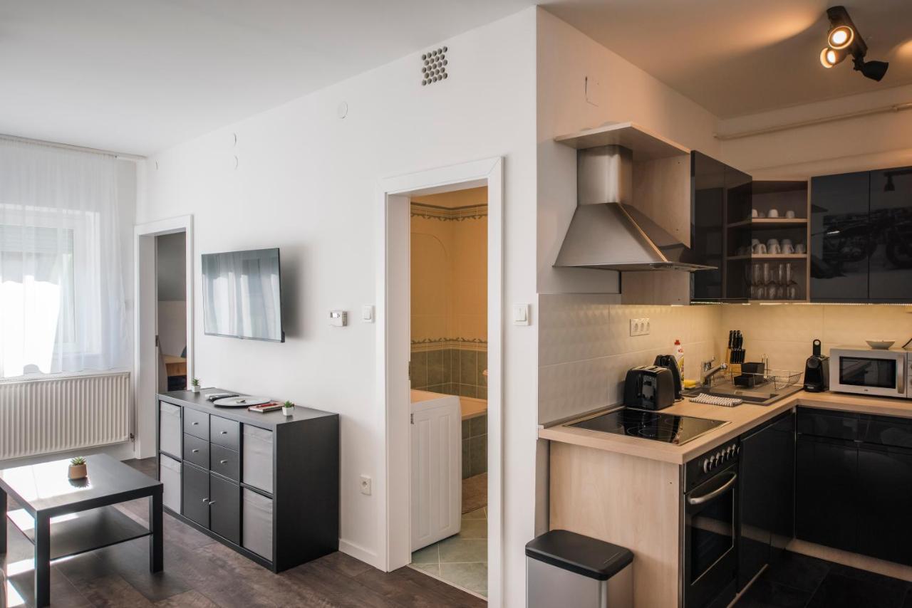 Anavrin Apartman Free Parking Apartment Beci Exterior foto