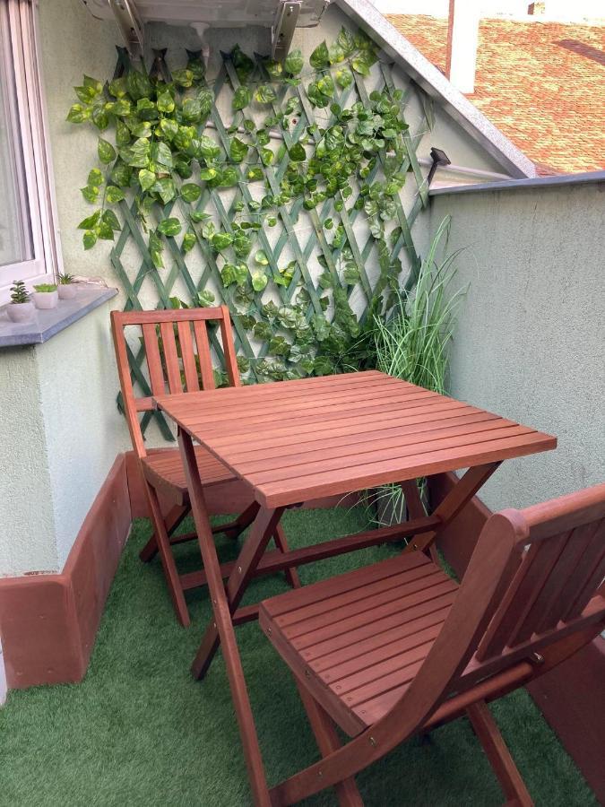 Anavrin Apartman Free Parking Apartment Beci Exterior foto